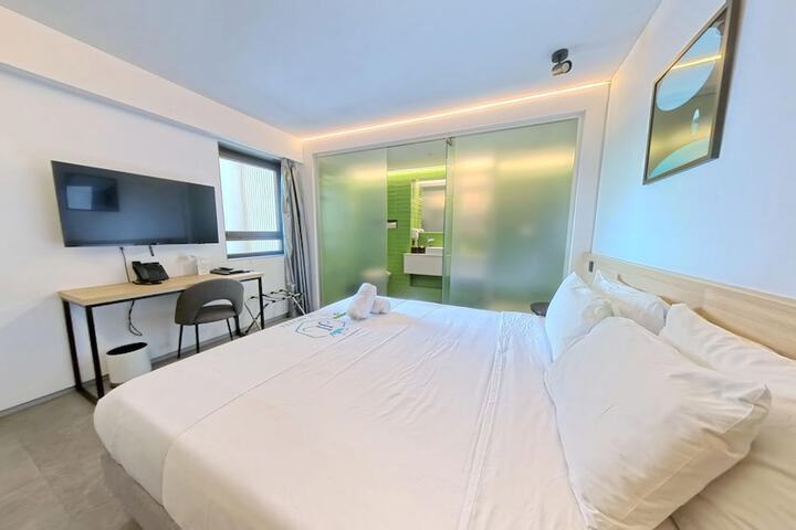 Room 29 of 79