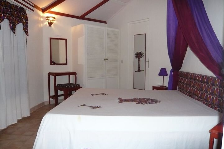Room 3 of 34