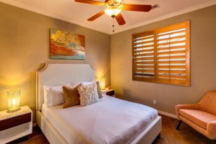 Room 40 of 44