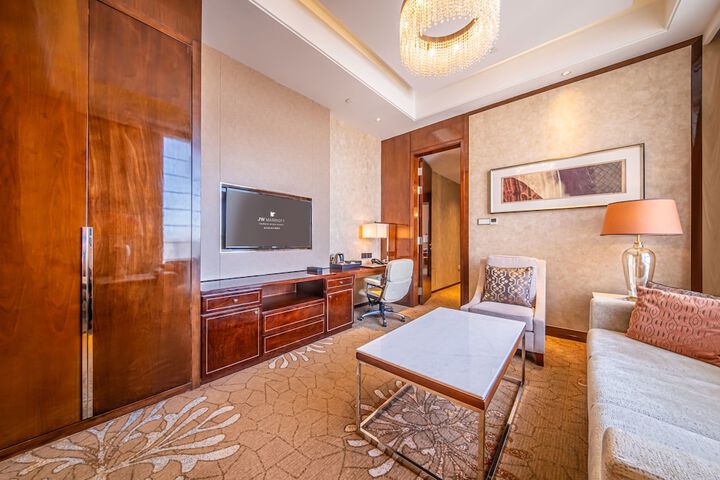 Room 9 of 49