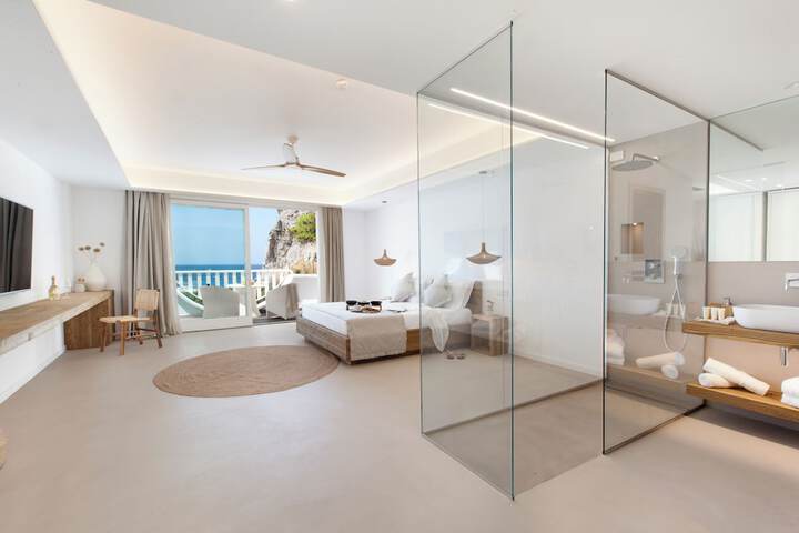 Room 45 of 235