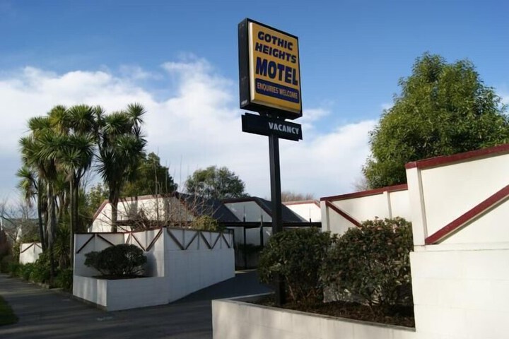 Hotel 20 of 25