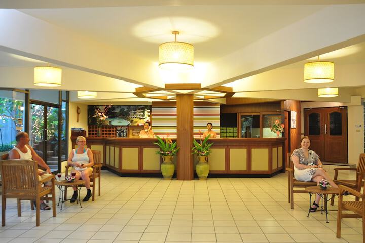 Guest Lobby