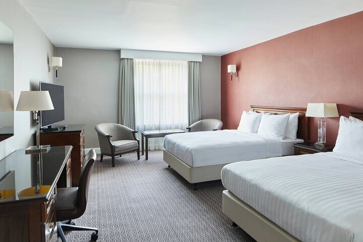 Room 4 of 39