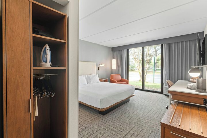 Room 38 of 72