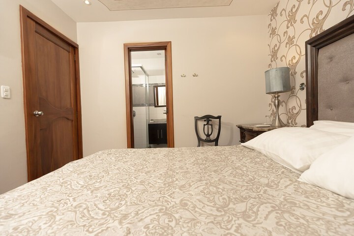 Room 16 of 85