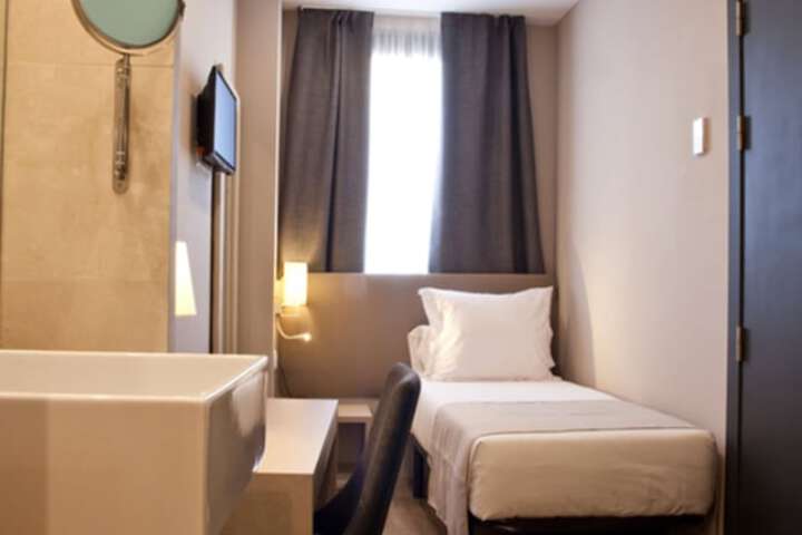 Room 19 of 31