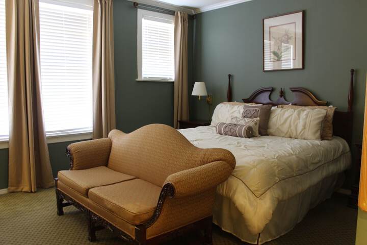 Room 12 of 56