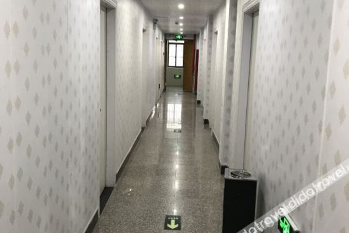 Hotel Interior 10 of 26