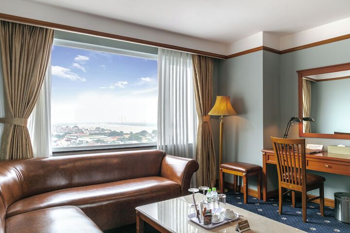 Room 47 of 119