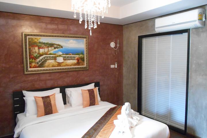 Room 10 of 49