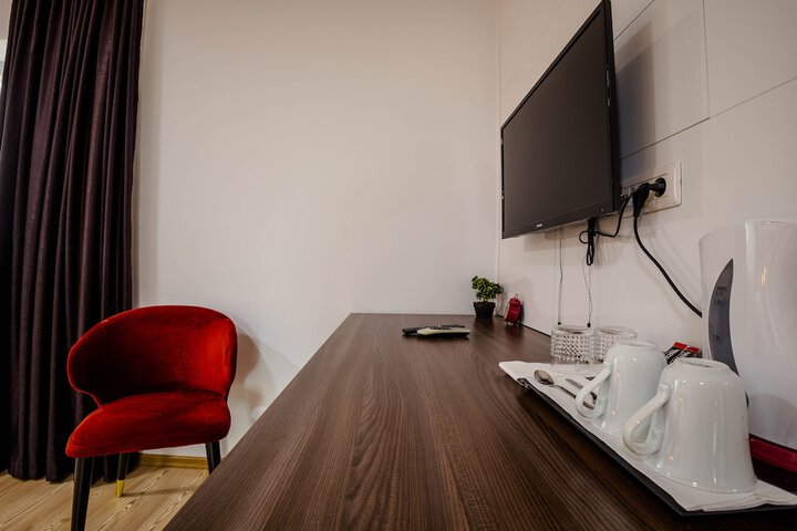 Room 12 of 43