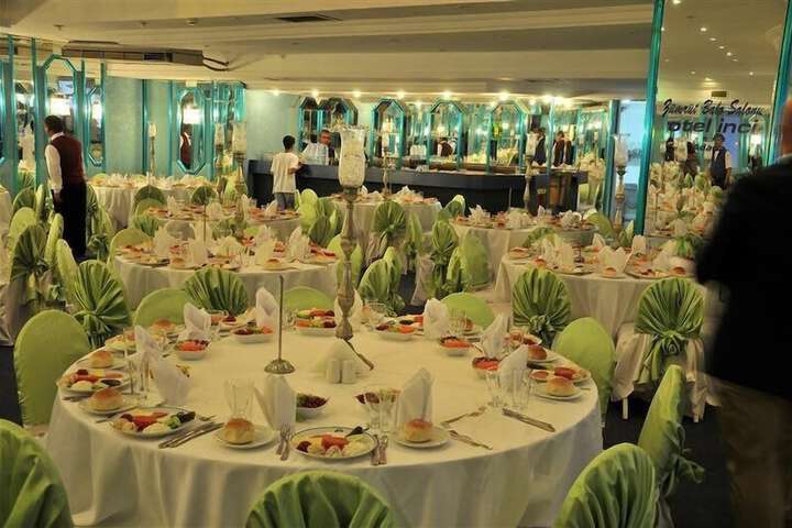 Ballroom/Hall 42 of 52