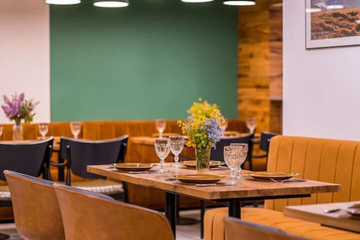 Dining 118 of 147