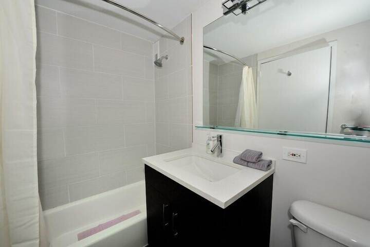 Room 320 of 324