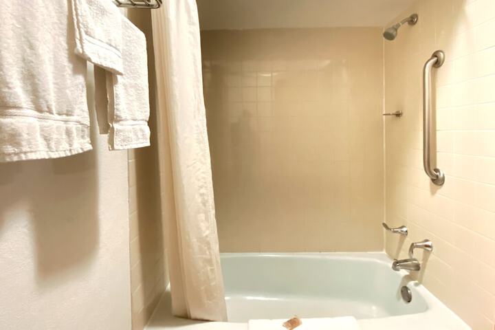 Room 20 of 47