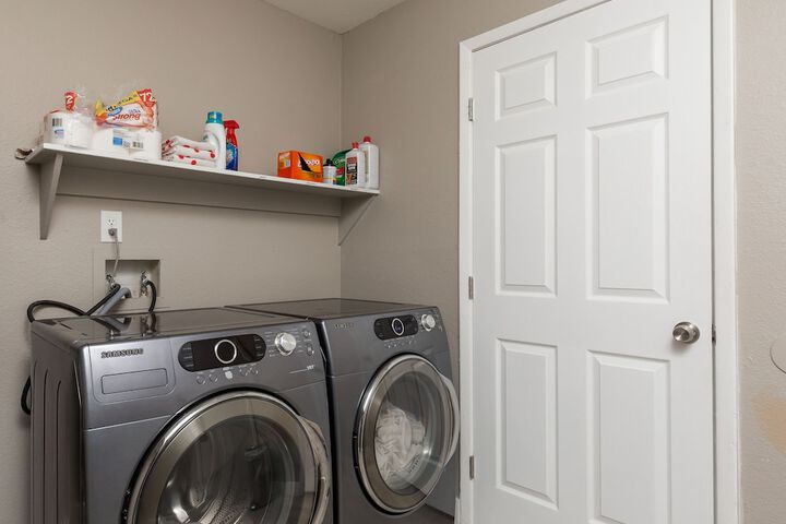 Laundry 11 of 18