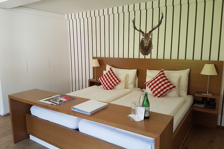 Room 10 of 89
