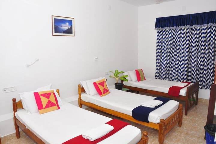 Room 12 of 51