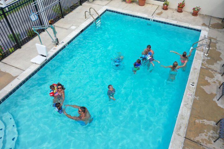 Pool 13 of 17