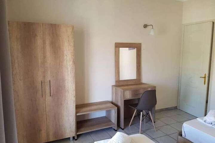 Room 6 of 56