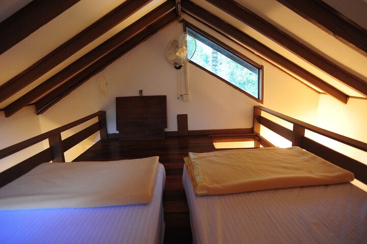 Room 19 of 36
