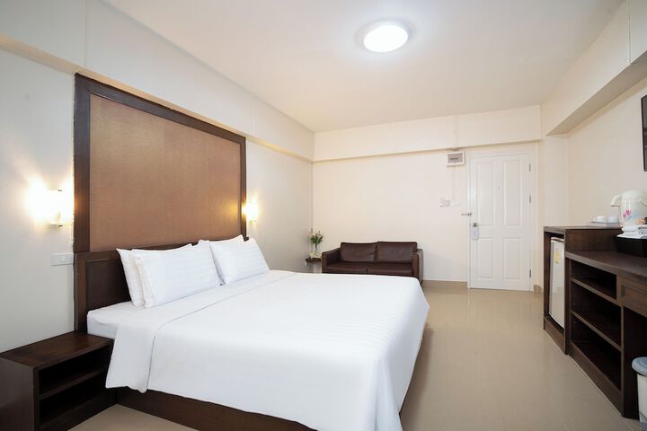 Room 25 of 67