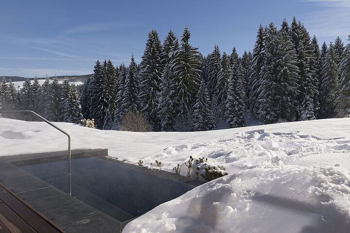 Pool 27 of 42