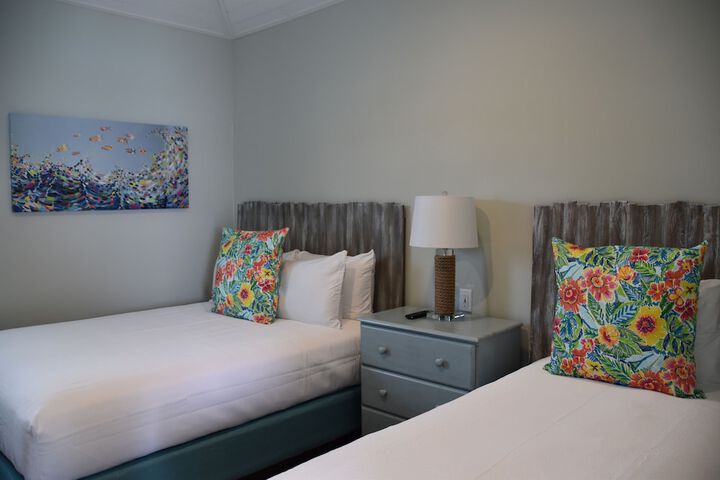 Room 6 of 60