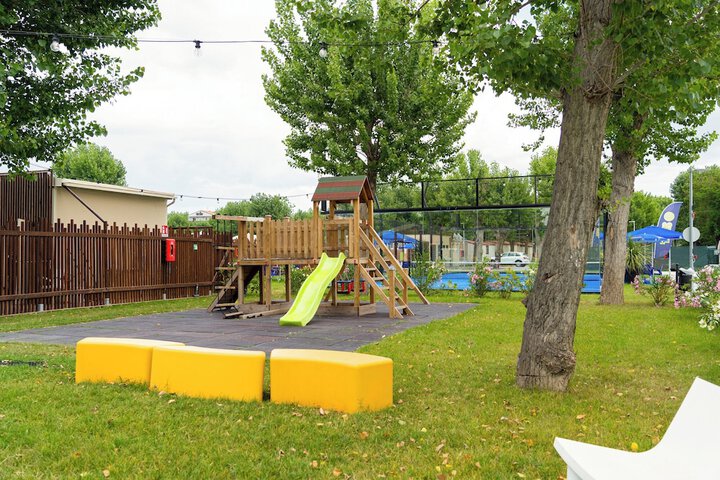 Childrens Activities 80 of 97
