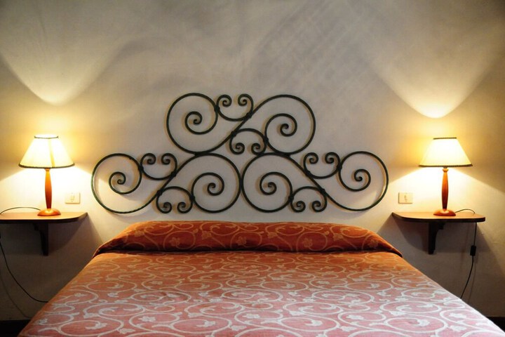 Room 6 of 71