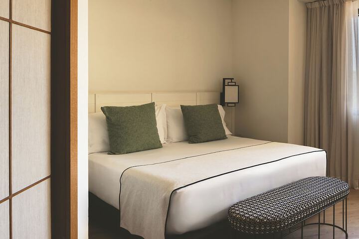 Room 14 of 46