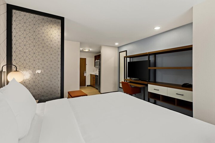 Room 6 of 29
