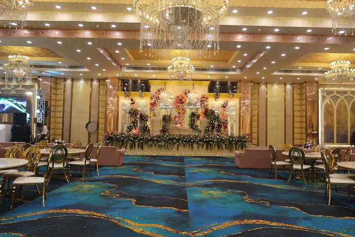 Ballroom/Hall 39 of 54