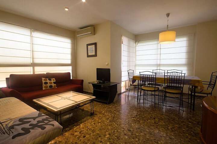 Room 14 of 25