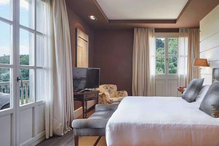 Room 10 of 45