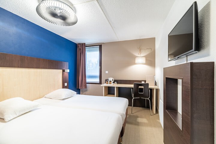 Room 16 of 56