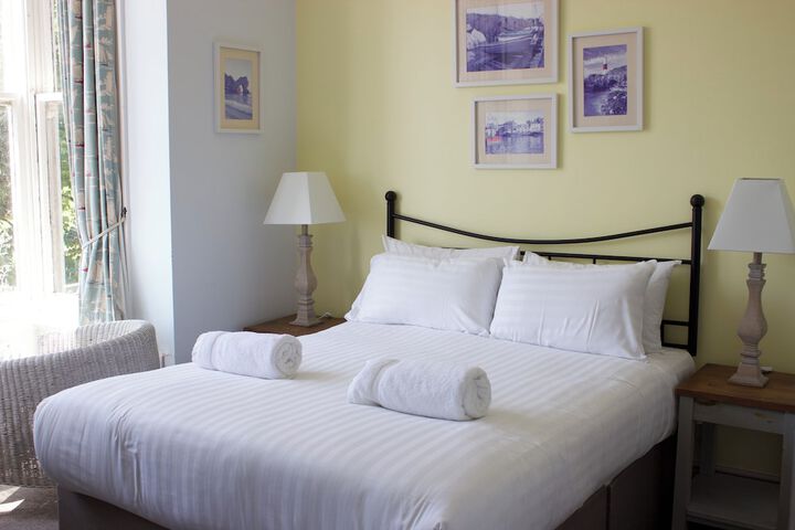 Room 4 of 55