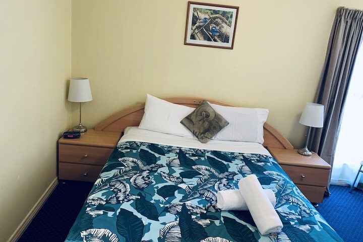 Room 9 of 30
