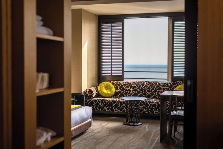Room 70 of 113