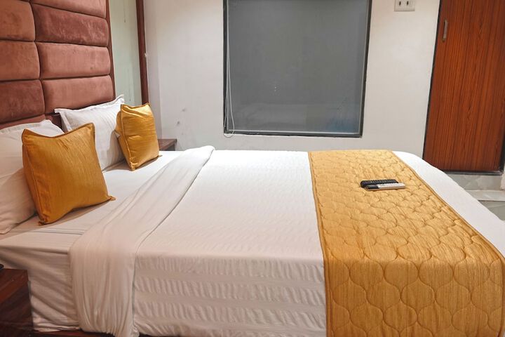 Room 15 of 23