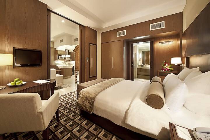 Room 3 of 15