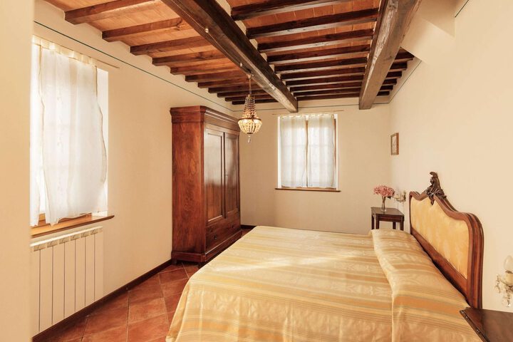 Room 5 of 36