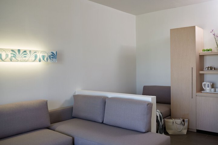 Room 15 of 46