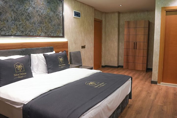 Room 30 of 66