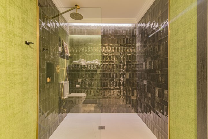 Room 44 of 57