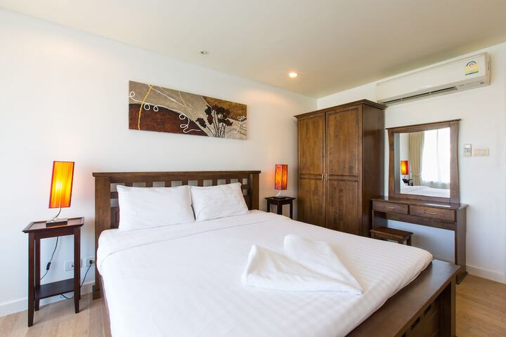 Room 5 of 38