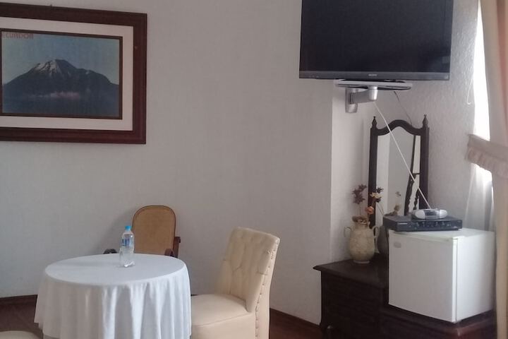 Room 6 of 86