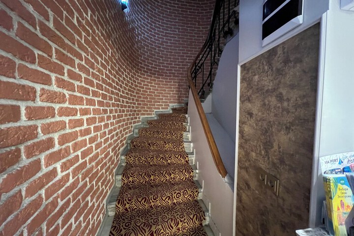 Hotel 73 of 74