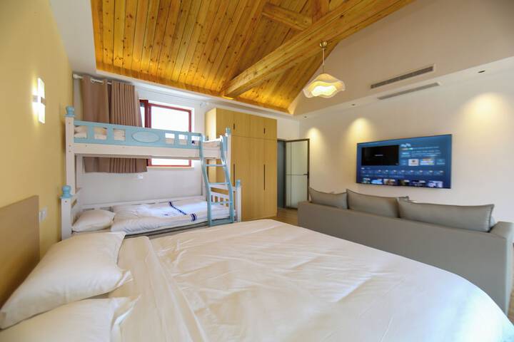 Room 27 of 75